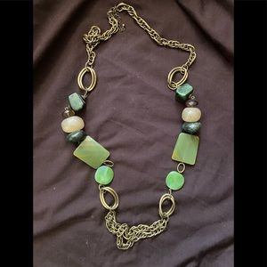 Avon green bead glass stone chunky necklace